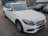 Pogled desno spredaj