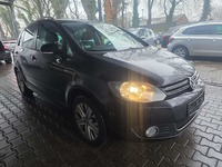 Pogled desno spredaj