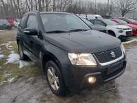 Pogled desno spredaj