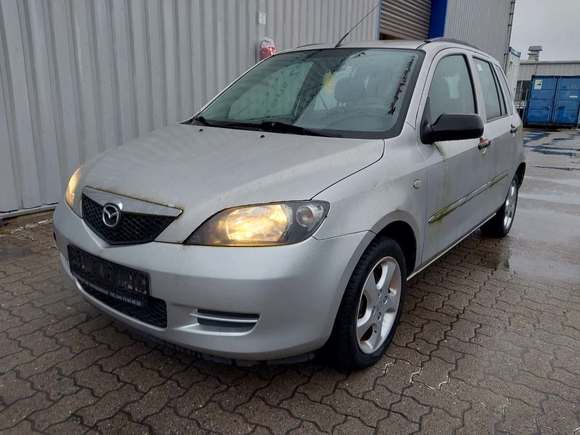 Náhled zpředu zleva