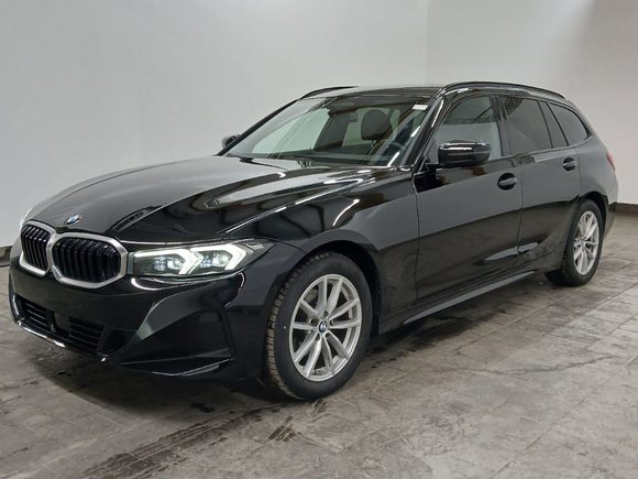 Pogled od napred levo