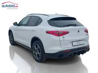 Pogled od pozadi levo