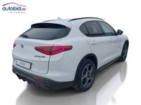 Pogled od pozadi desno