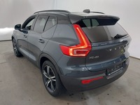 Vaade tagant vasakult