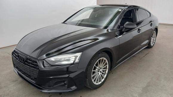 Pogled od napred levo