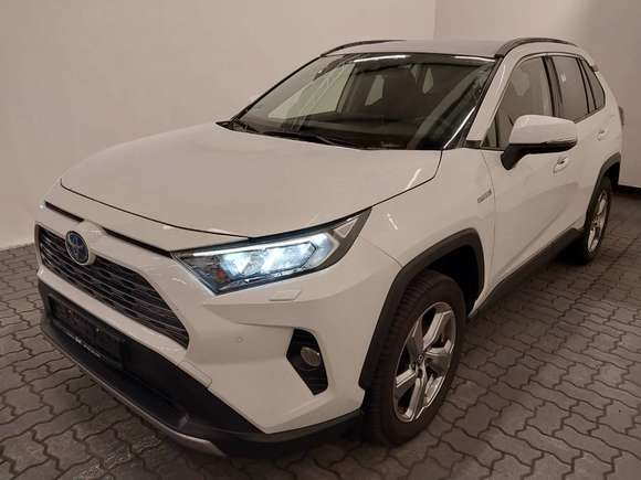 Pogled od napred levo