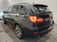 Pogled od pozadi levo