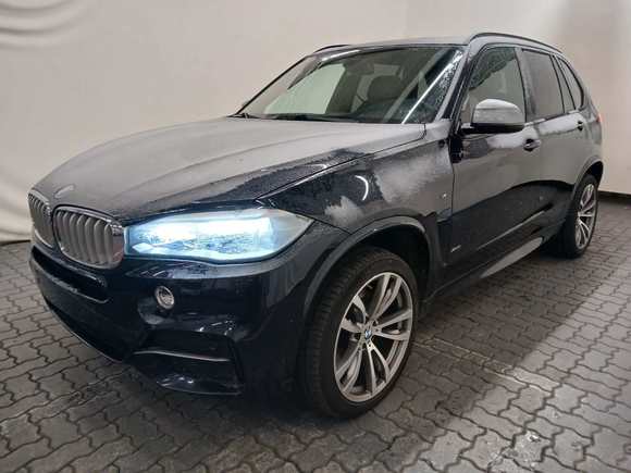 Pogled od napred levo