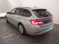 Pogled od pozadi levo