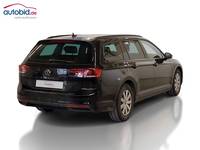 Pogled od pozadi desno