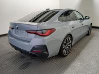 Pogled od pozadi desno