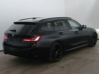 Pogled od pozadi desno