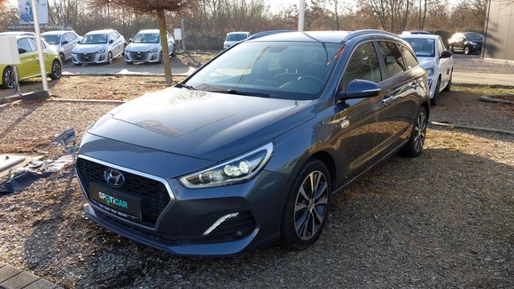 Vue de l’avant gauche