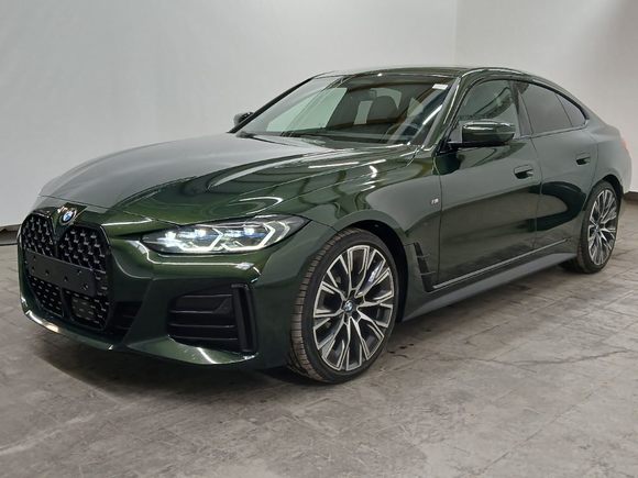 Pogled od napred levo