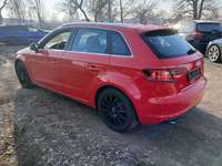 Vaade tagant vasakult