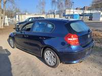 Vaade tagant vasakult