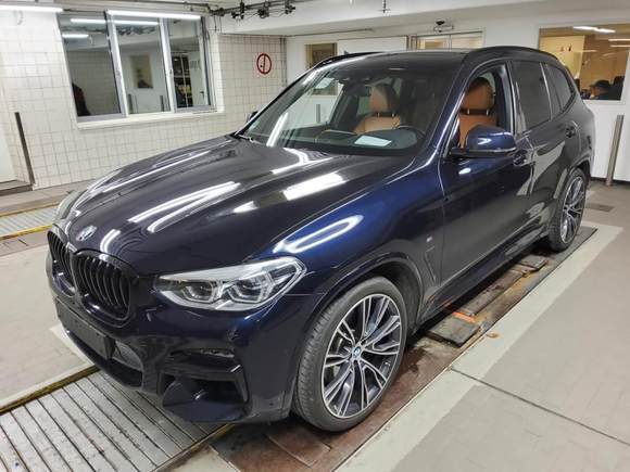 Вид спереди слева