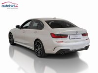 Вид сзади слева