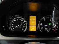 Pohľad na združený prístroj na palubnej doske