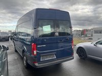 Náhľad zozadu zľava