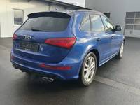 Pogled od pozadi desno