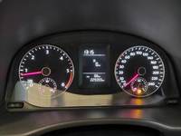 Pohľad na združený prístroj na palubnej doske