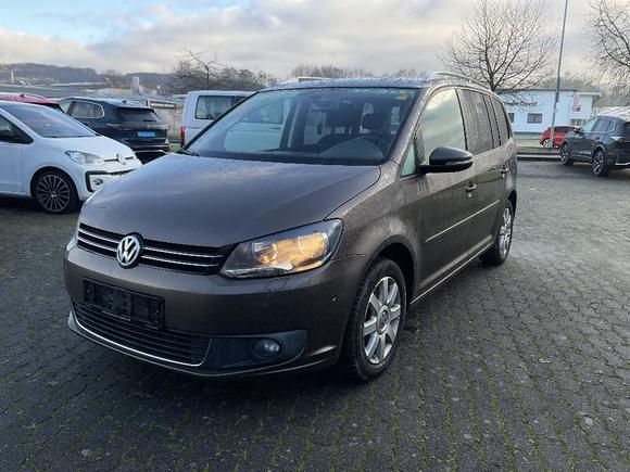 Náhľad spredu zľava