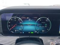 Pohľad na združený prístroj na palubnej doske