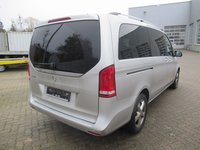 Náhľad zozadu sprava