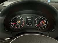 Pohľad na združený prístroj na palubnej doske