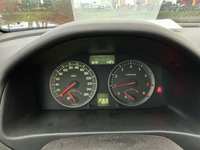 Pohľad na združený prístroj na palubnej doske