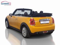 Vista traseira esquerda