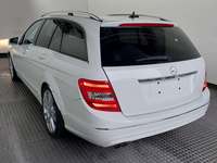 Vista trasera izquierda