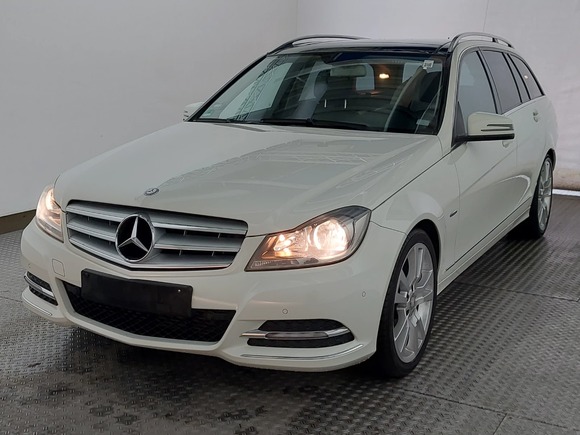 Vista delantera izquierda