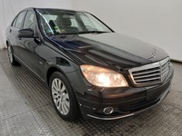 Pogled desno spredaj