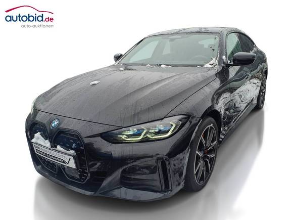 Pogled sprijeda lijevo