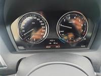 Pogled na kombinirani instrument