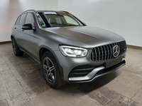 Pogled sprijeda desno