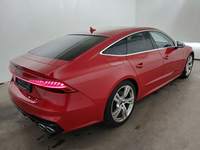 Pogled od pozadi desno