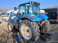 Vaade tagant vasakult