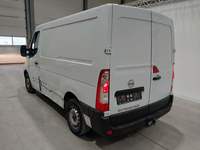 Vaade tagant vasakult