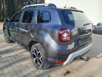 Vaade tagant vasakult