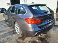 Vaade tagant vasakult