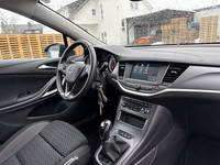 Вид на салон