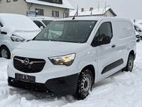 Pogled od napred levo