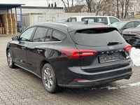 Вид сзади слева