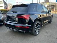 Pogled od pozadi desno