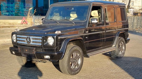 Pogled sprijeda lijevo