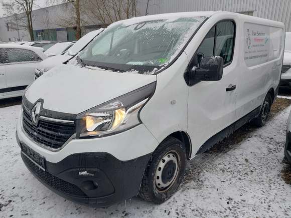 Pogled od napred levo