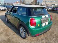 Pogled od pozadi levo